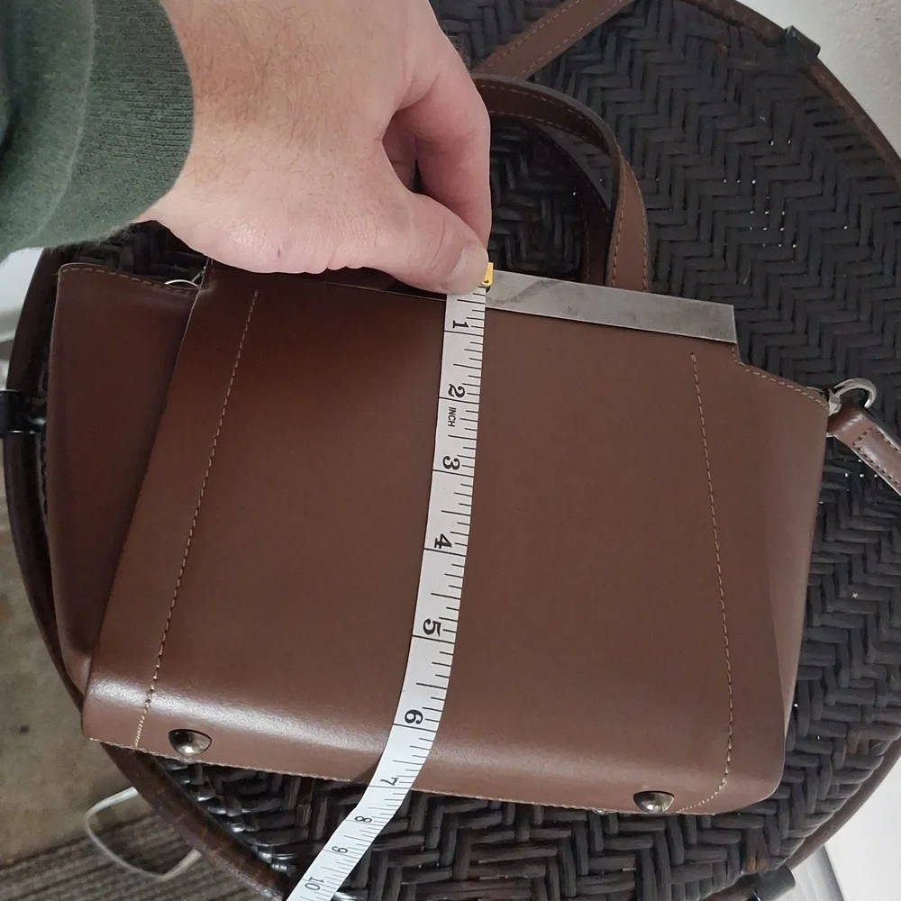 Alberta Di Canio Leather Crossbody Handbag - Picture 13 of 15